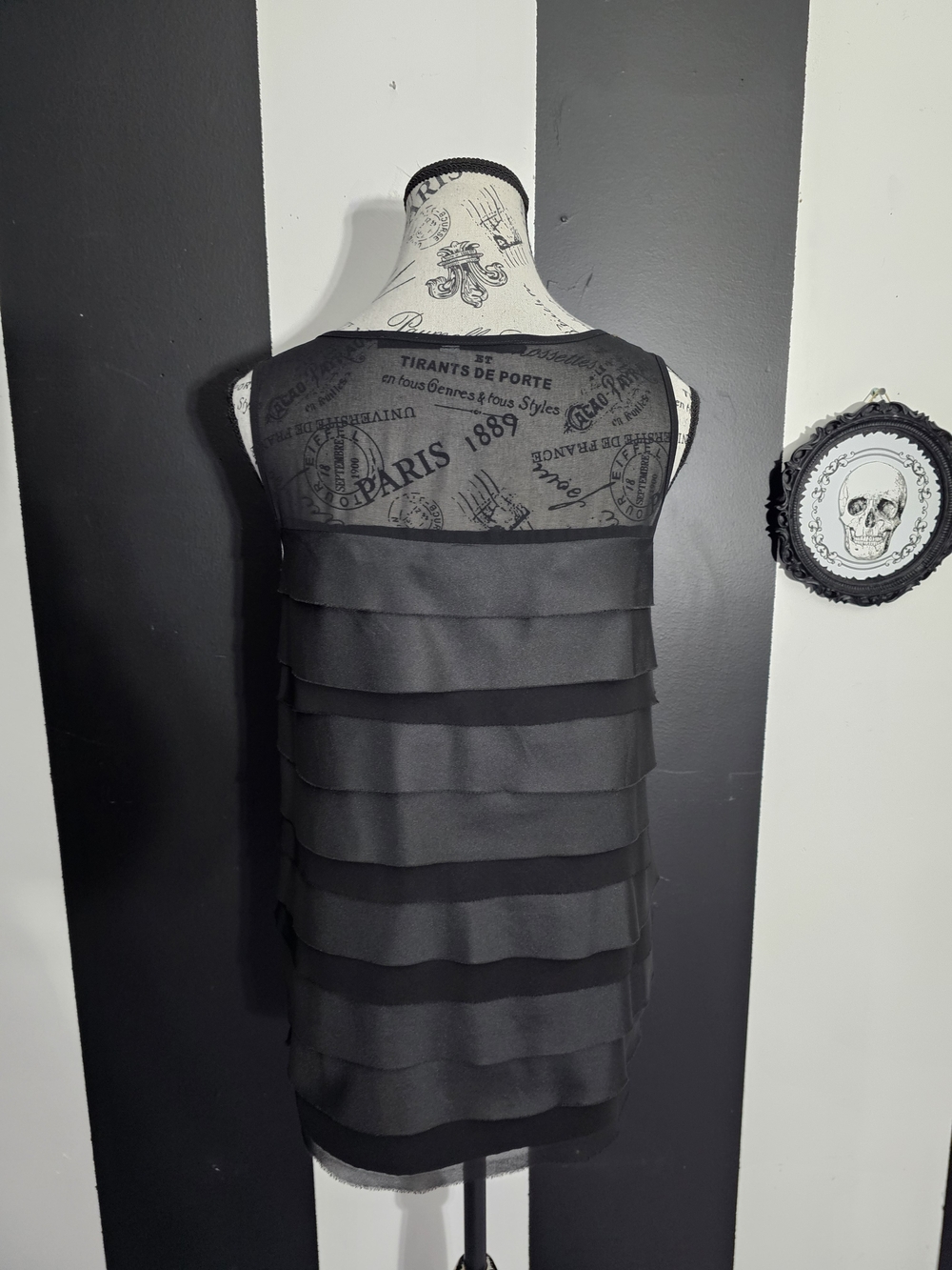 Kensie Black Tiered Sleeveless Tunic with Gold Zip Trim - Picture 3 of 5